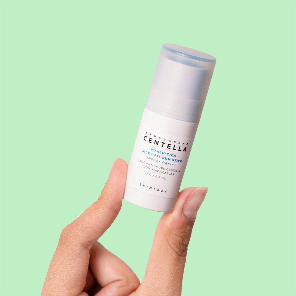 SKIN1004 Madagascar Centella Hyalu-Cica Silky-Fit Sun Stick 7g